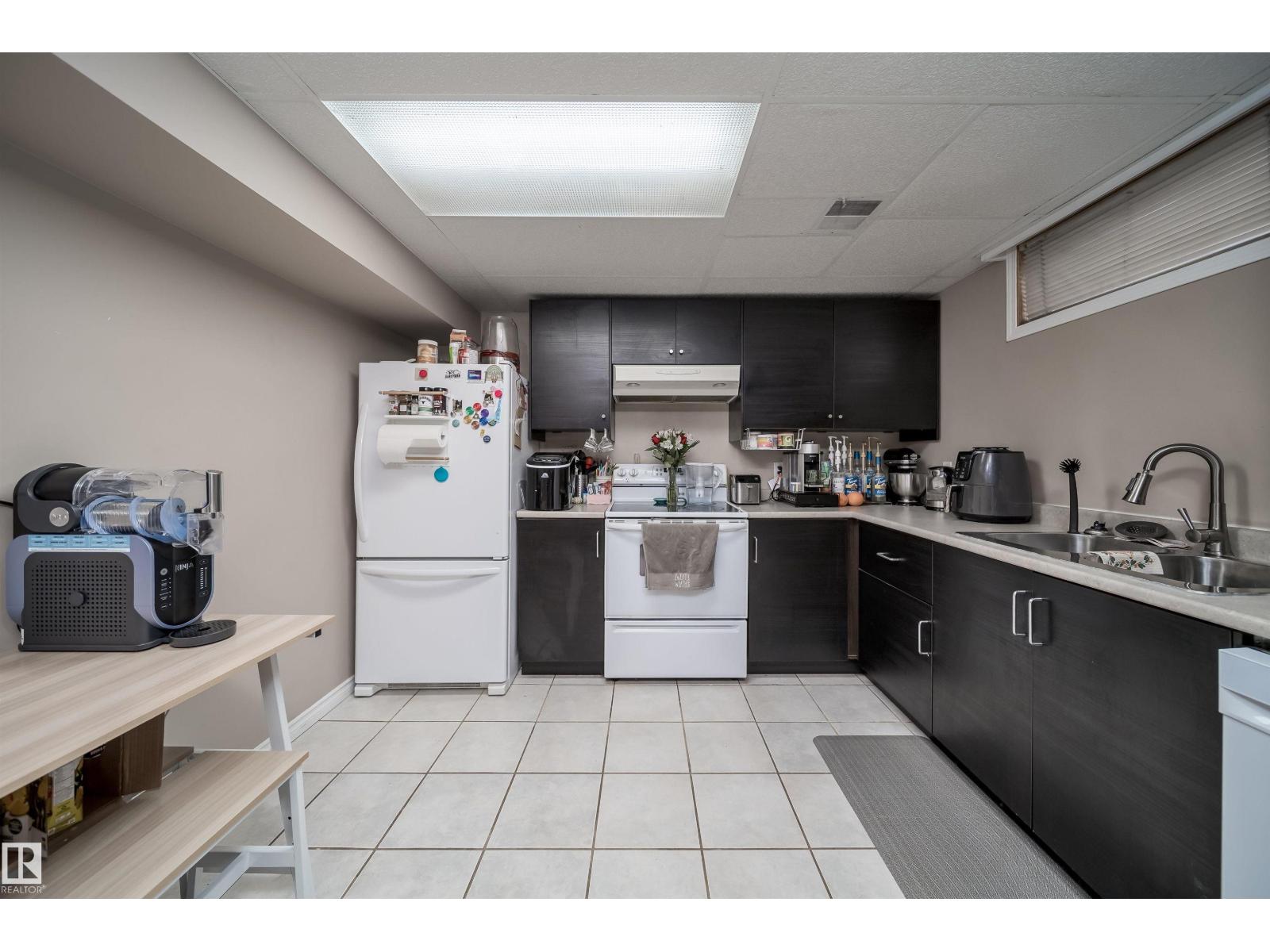 6403 132 ST NW - 51