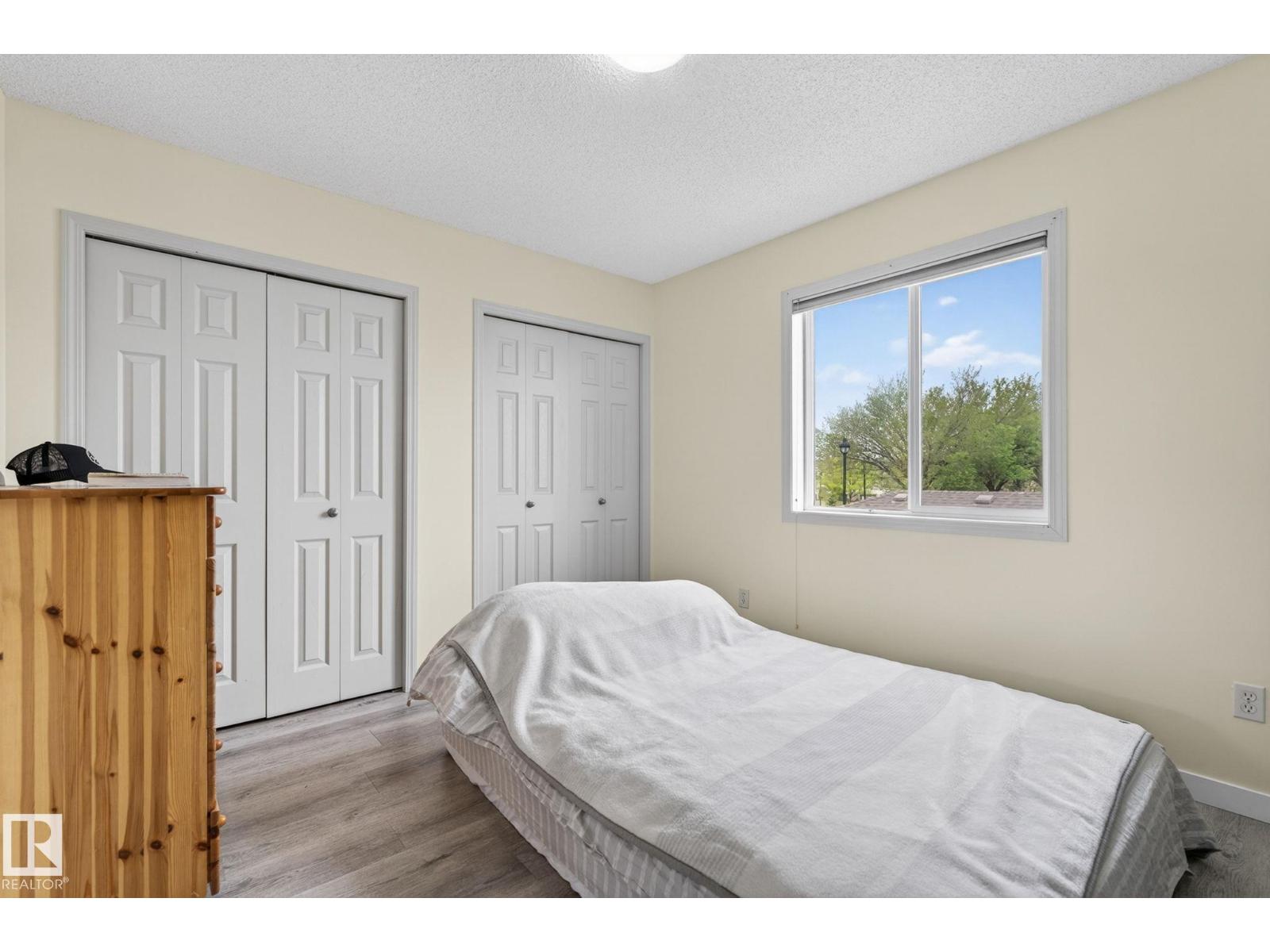 21244 90 AV NW - 22