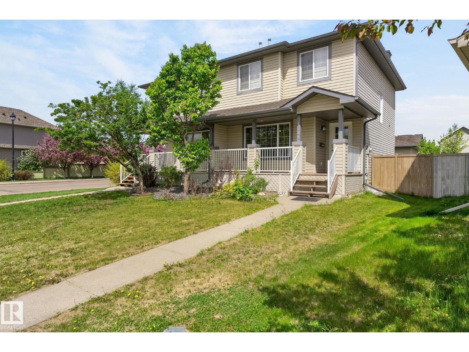 21244 90 AV NW - 36