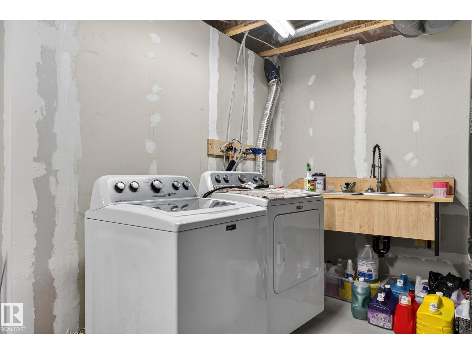 21244 90 AV NW - 27