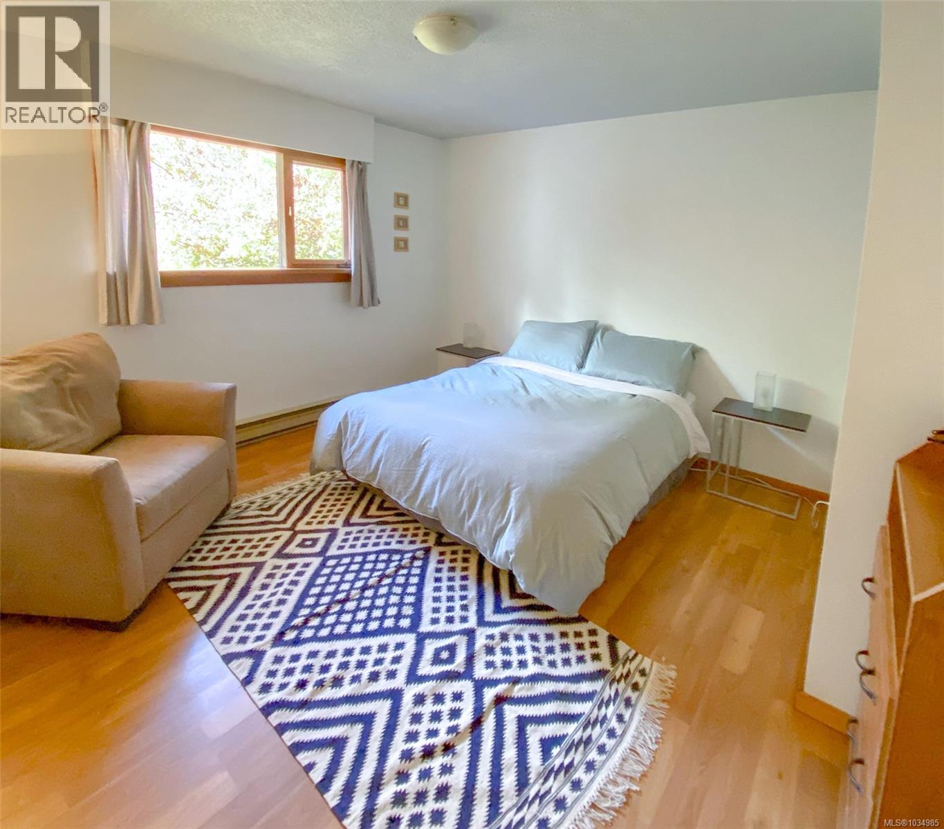 841 Burrill Rd - 40