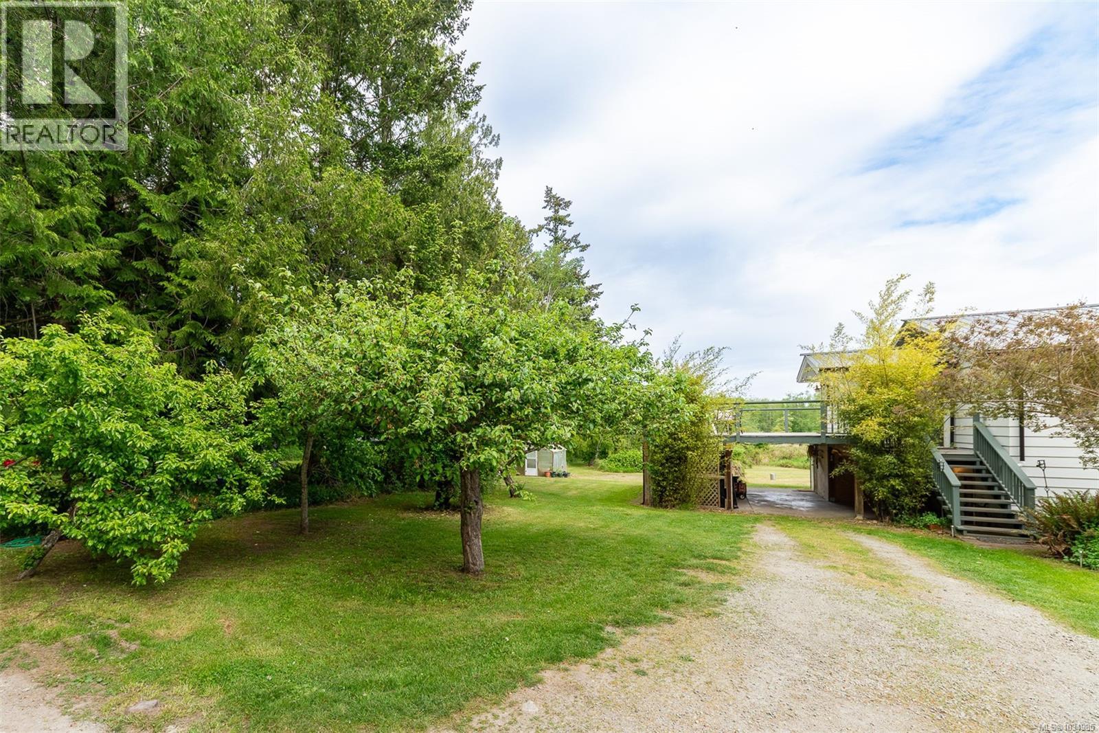 841 Burrill Rd - 49