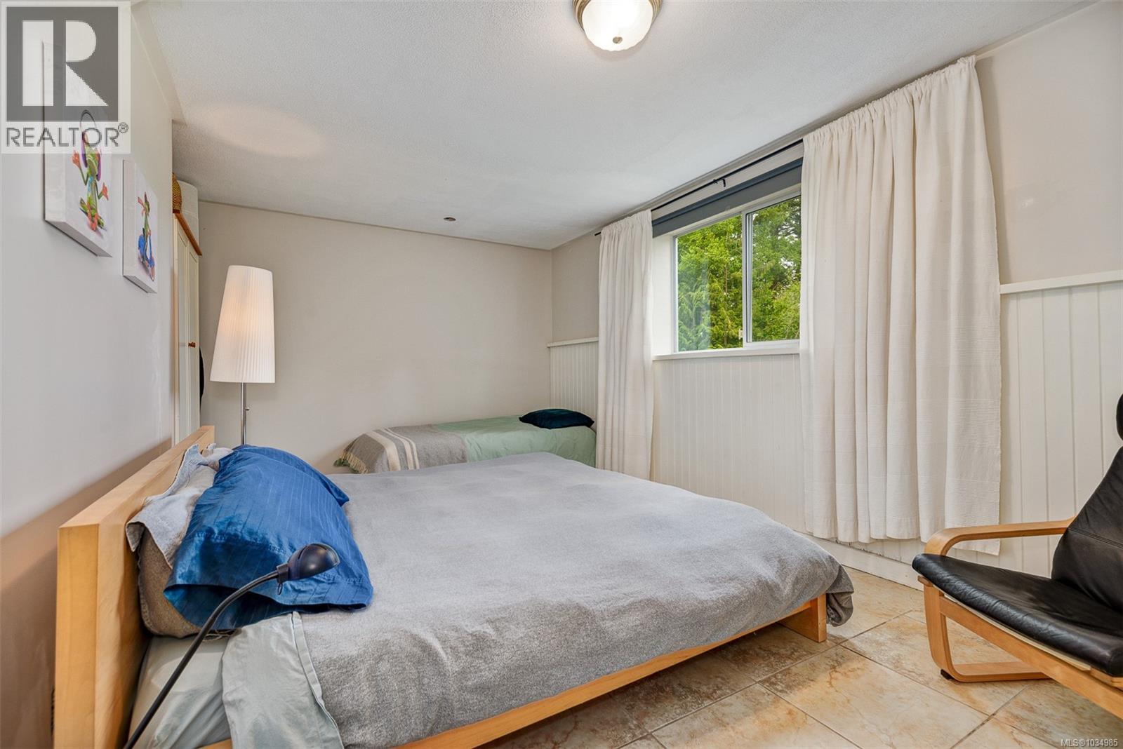 841 Burrill Rd - 24