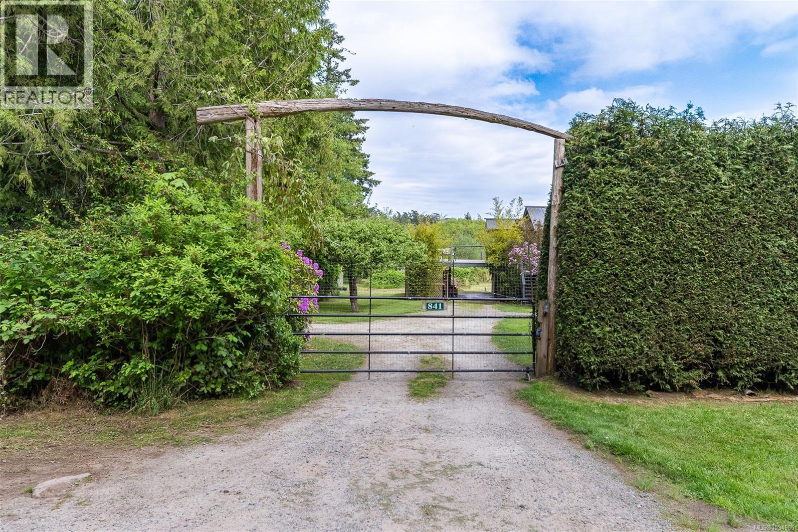 841 Burrill Rd - 47