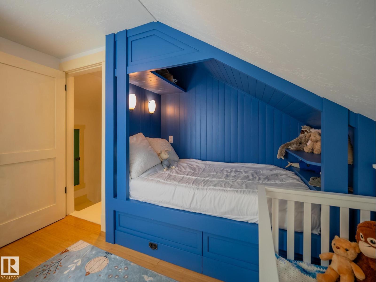 11314 68 ST NW - 25
