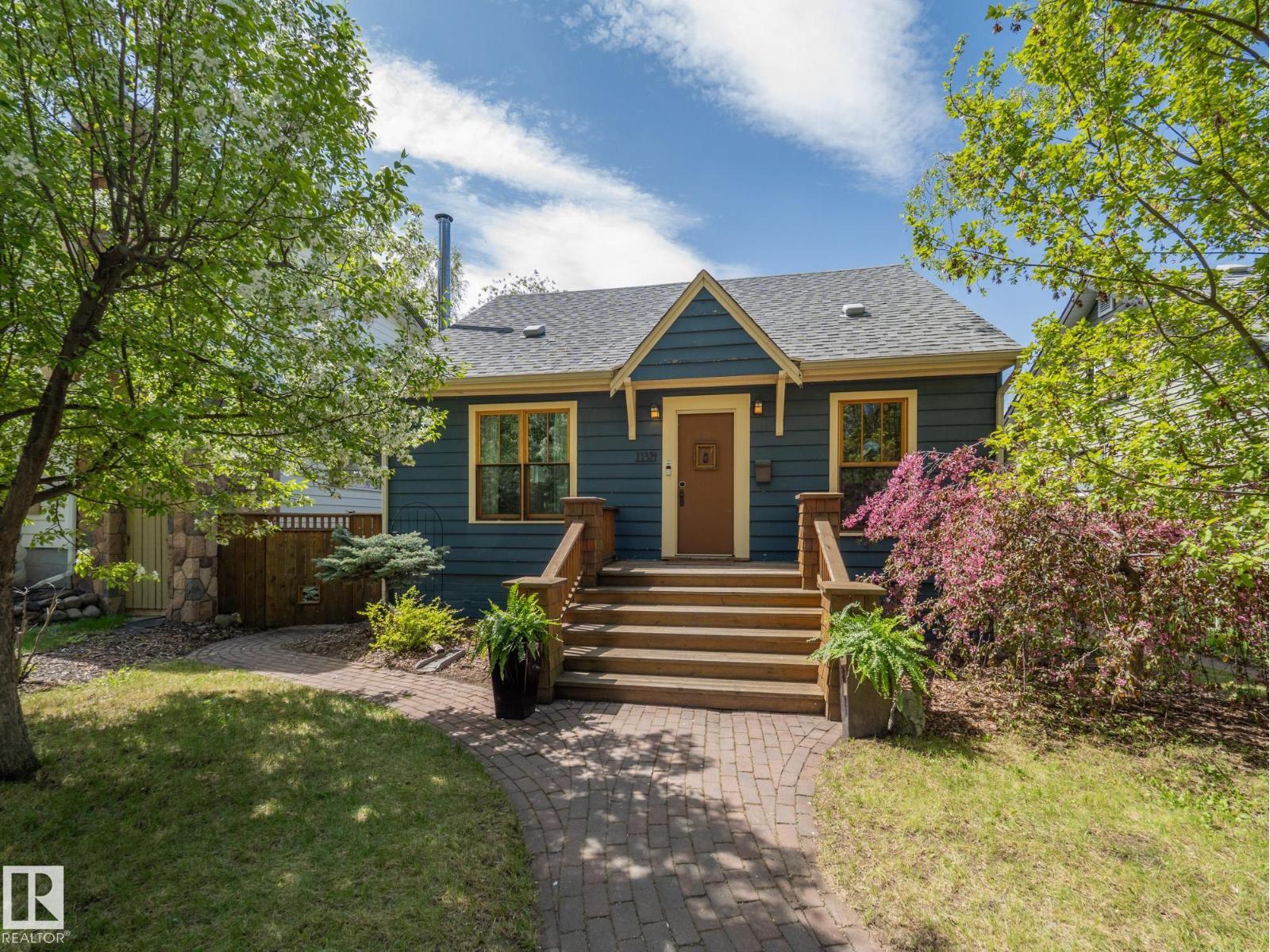 11314 68 ST NW - 1