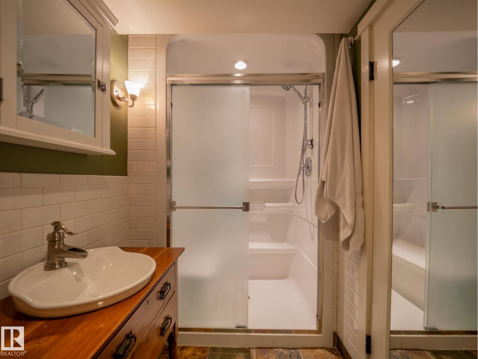 11314 68 ST NW - 34
