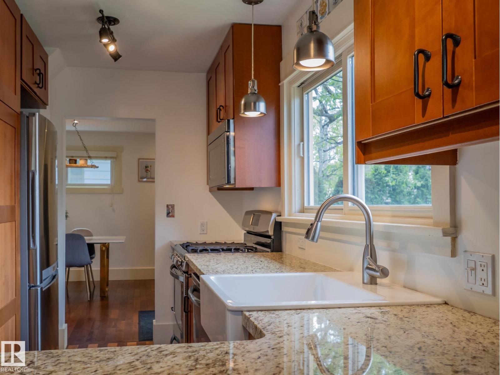 11314 68 ST NW - 12