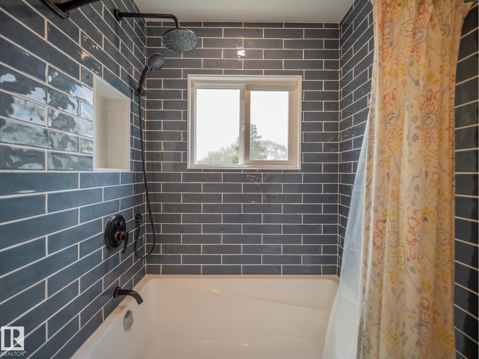 11314 68 ST NW - 22