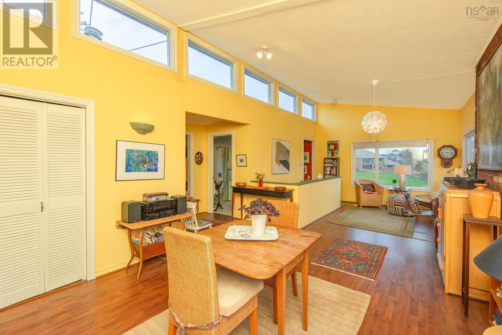 845 Lakeside Road - 15