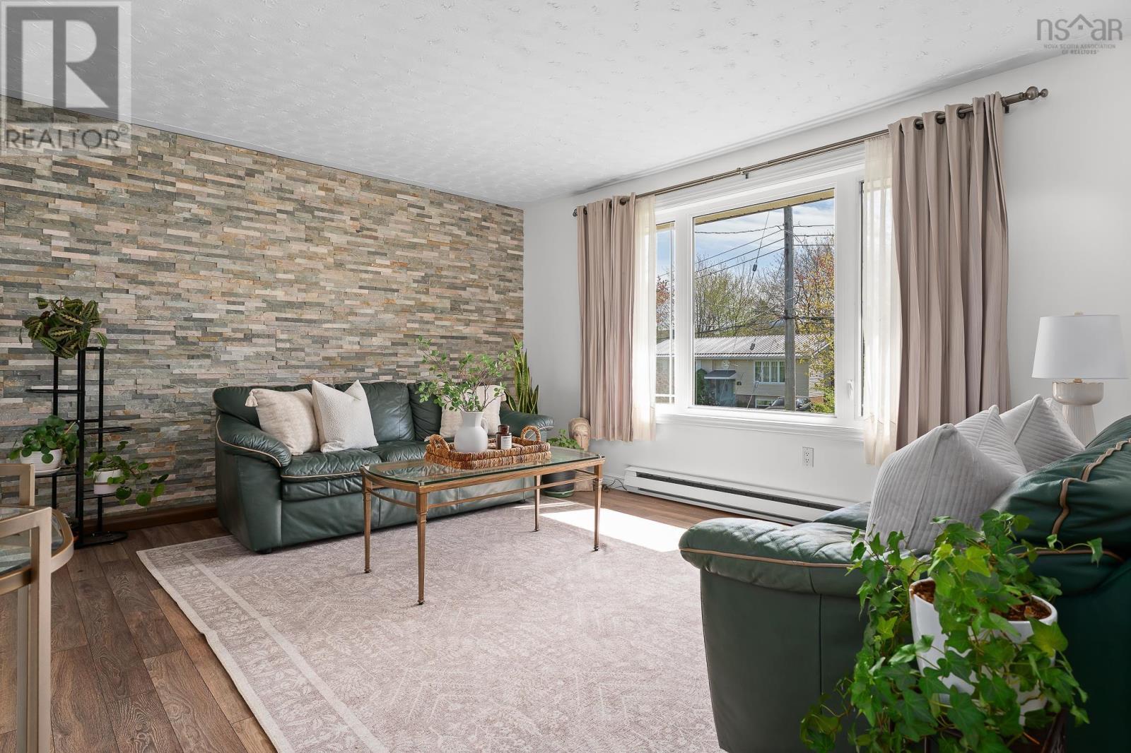 57 Hallmark Crescent - 4