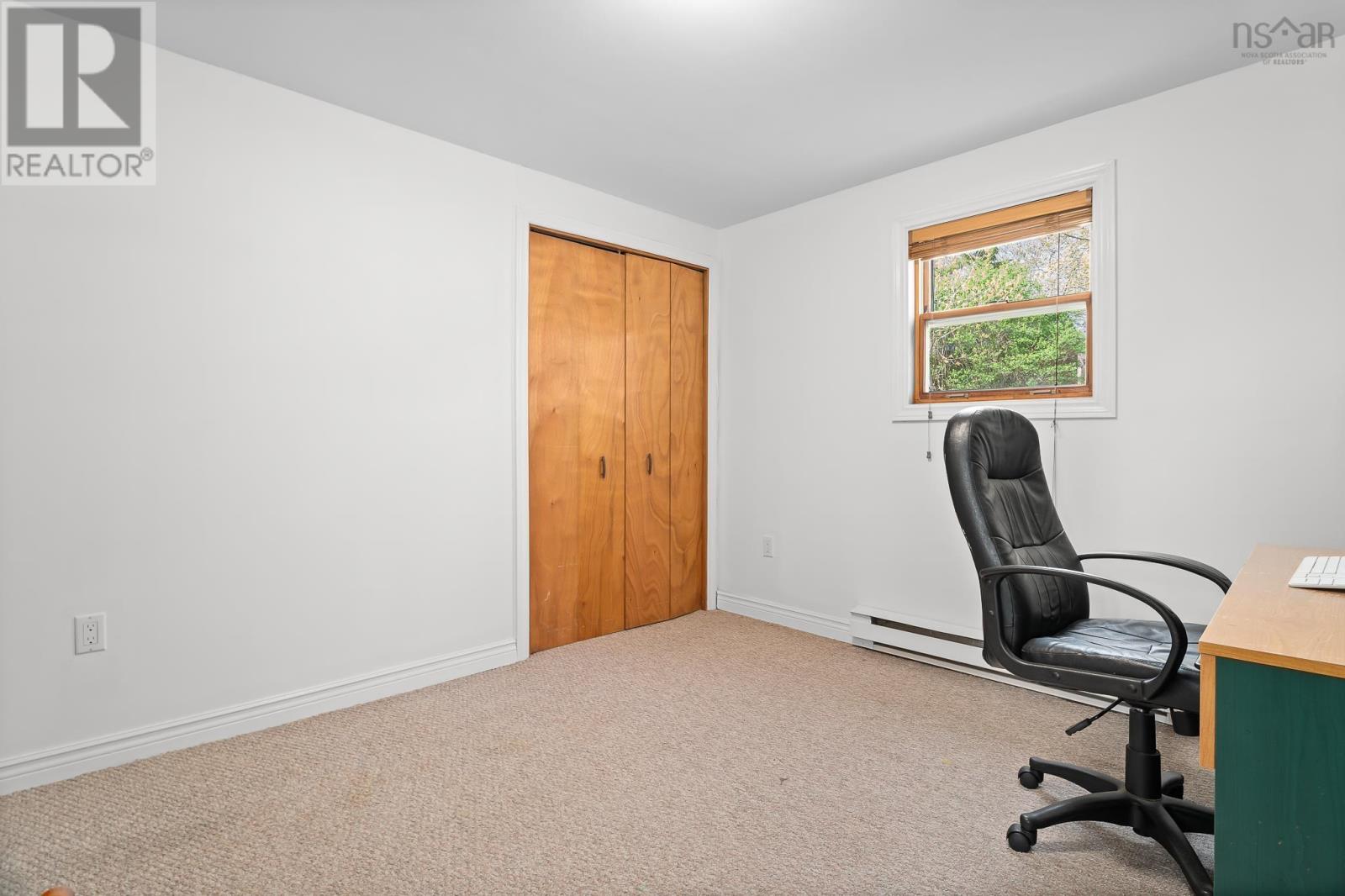 57 Hallmark Crescent - 34