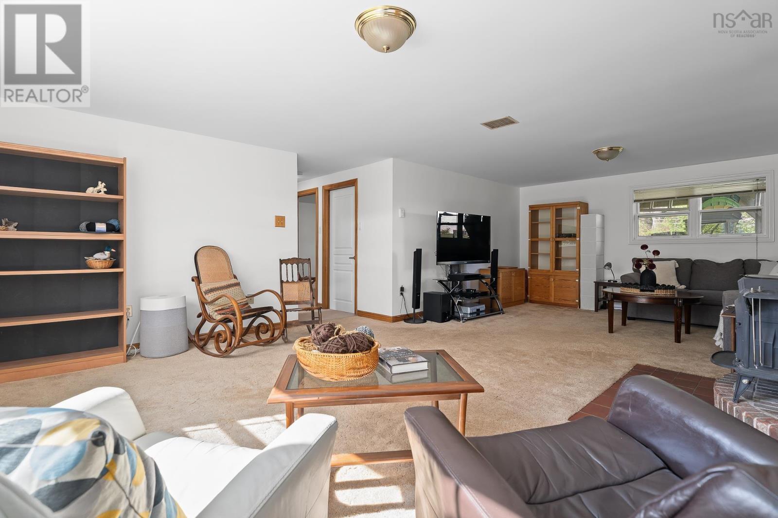 57 Hallmark Crescent - 31