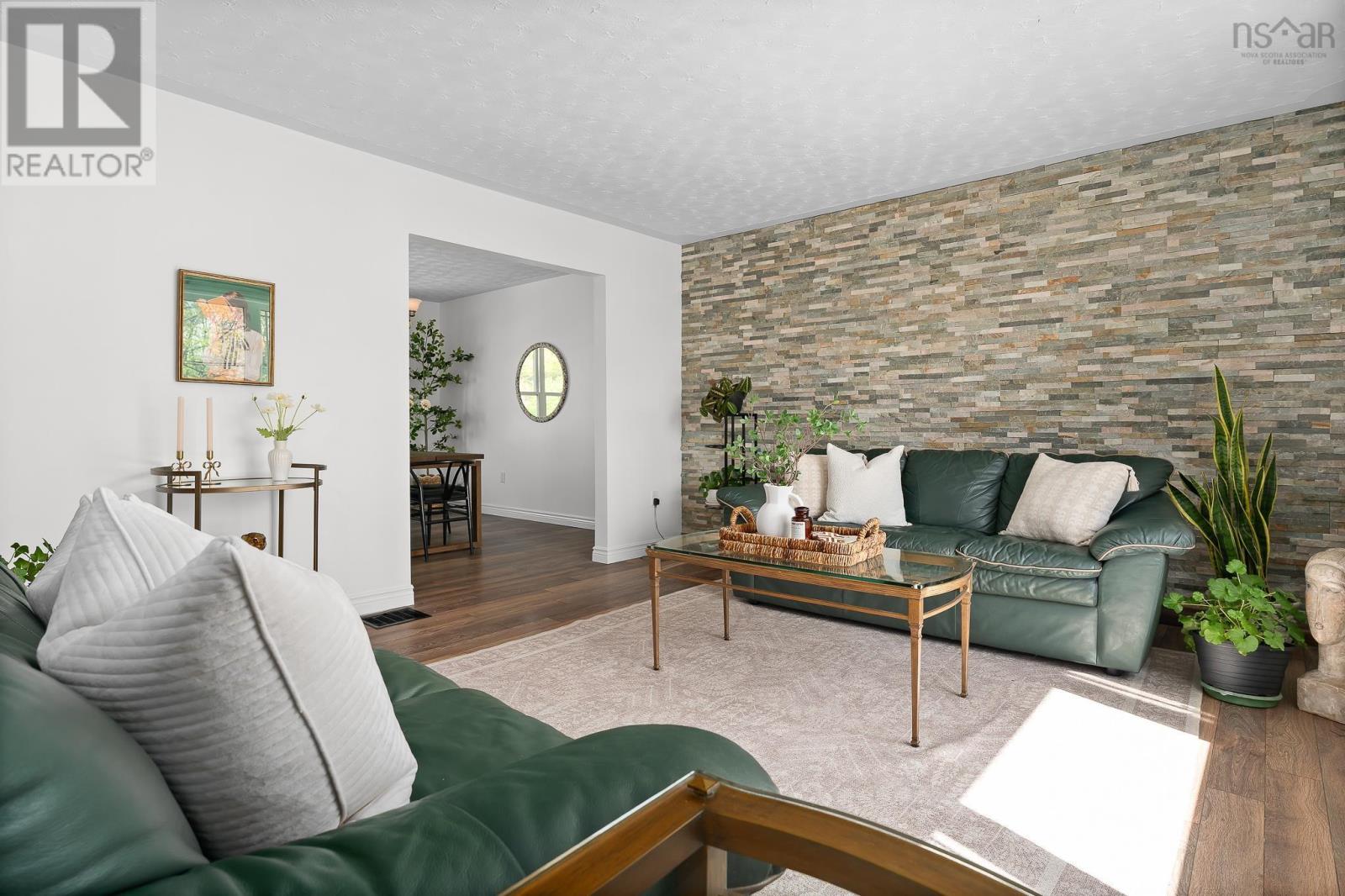 57 Hallmark Crescent - 7