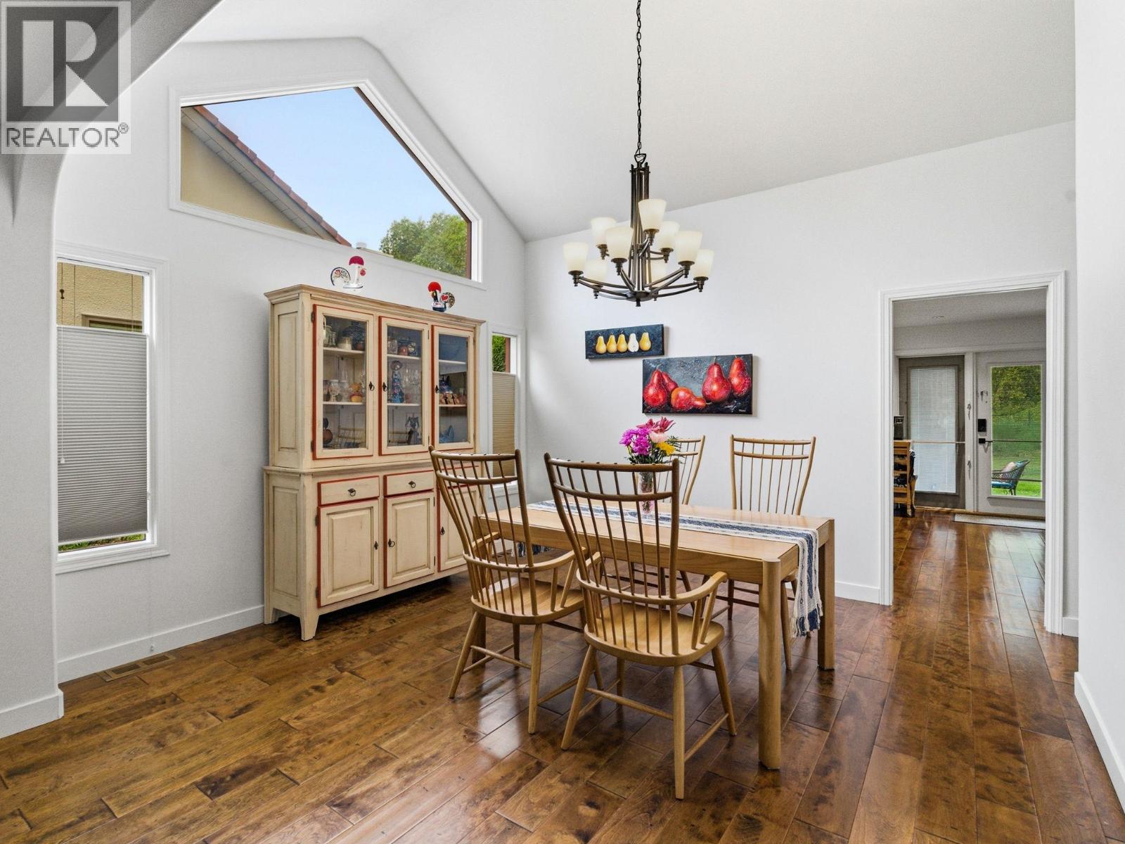 #304 650 Lexington Drive - 9