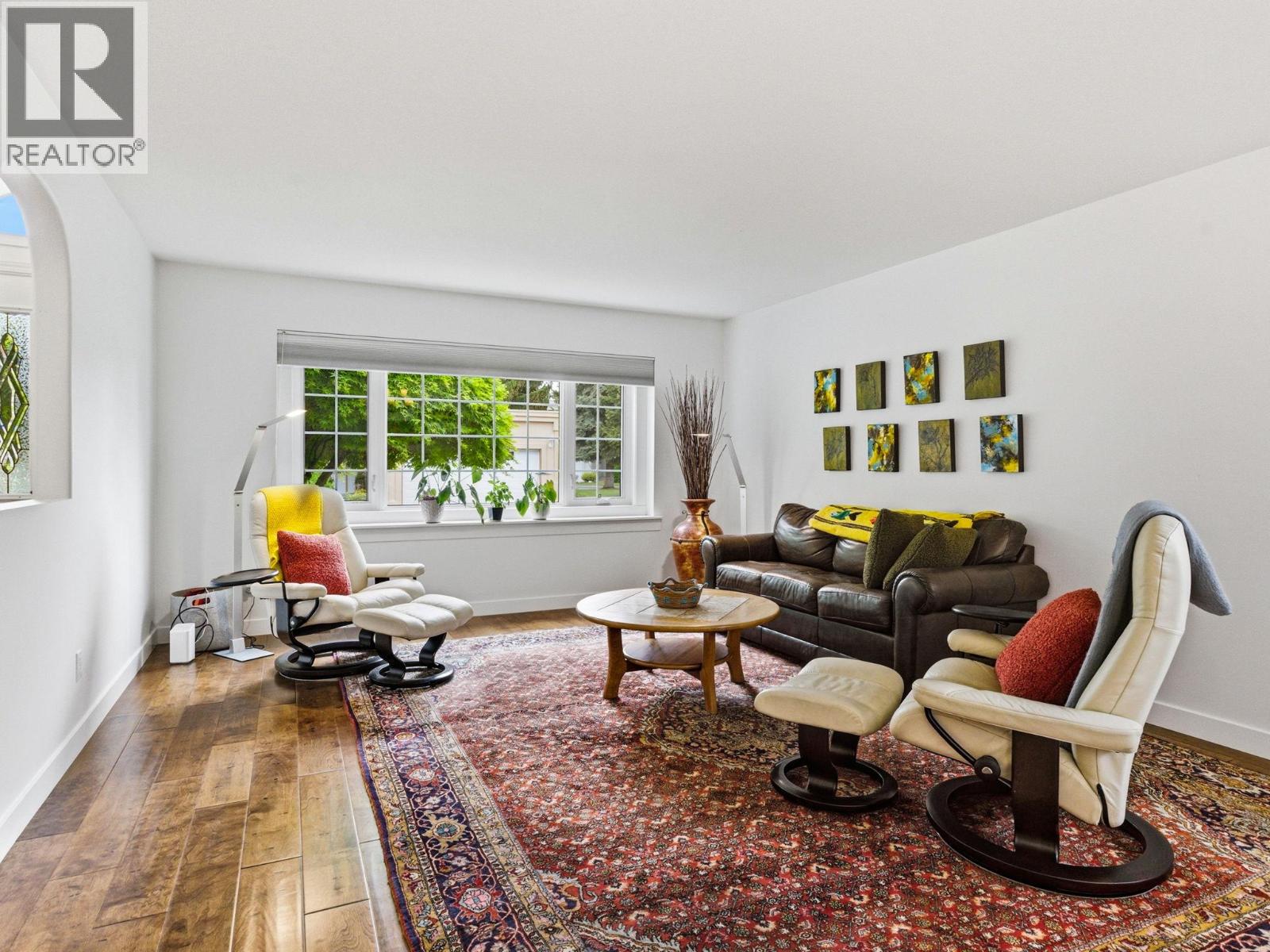 #304 650 Lexington Drive - 8