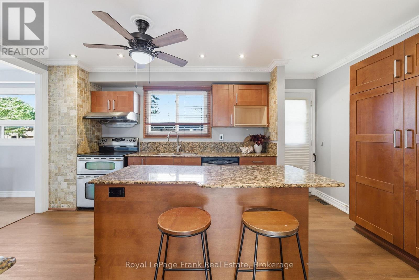 1014 VISTULA DRIVE - 11