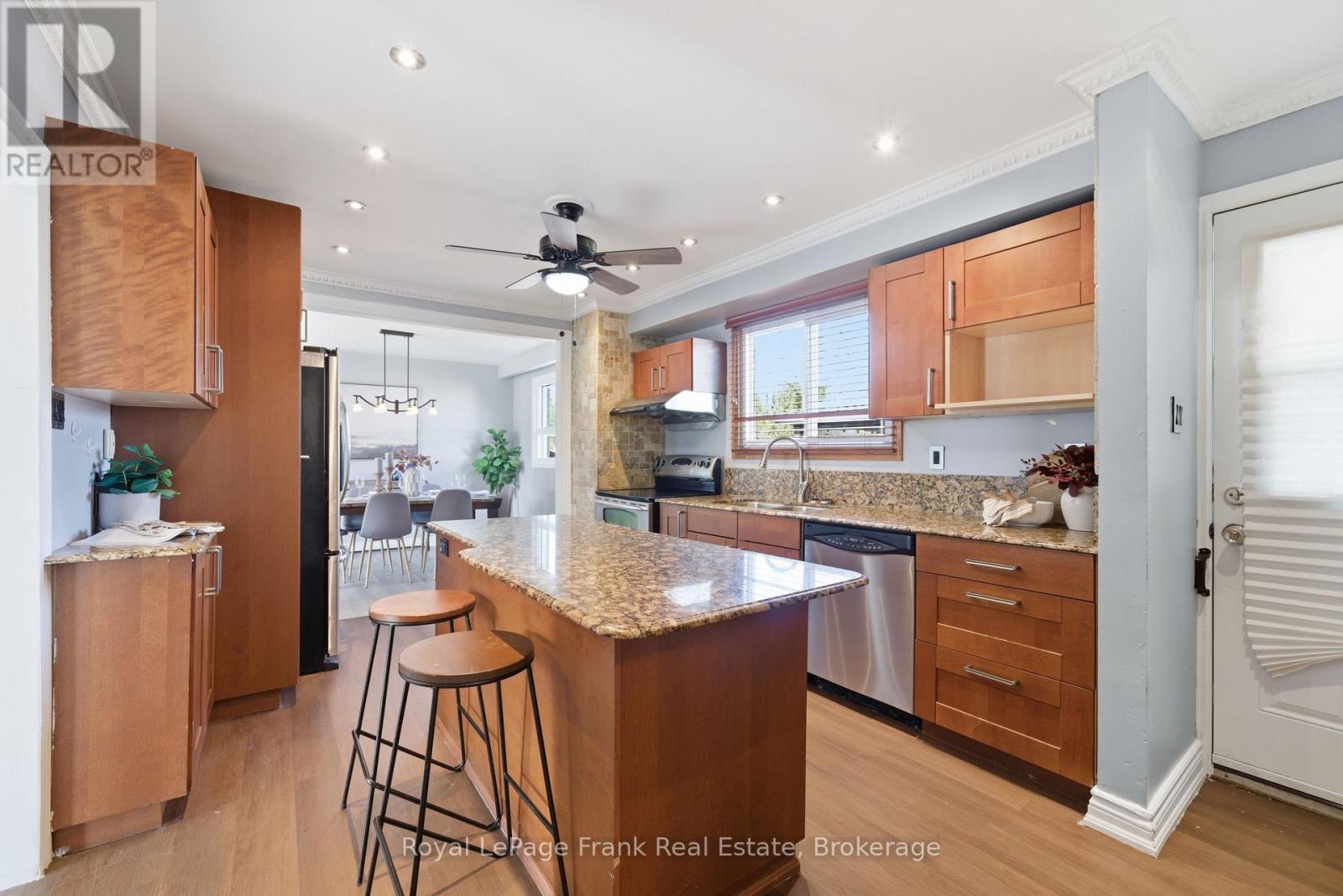 1014 VISTULA DRIVE - 12