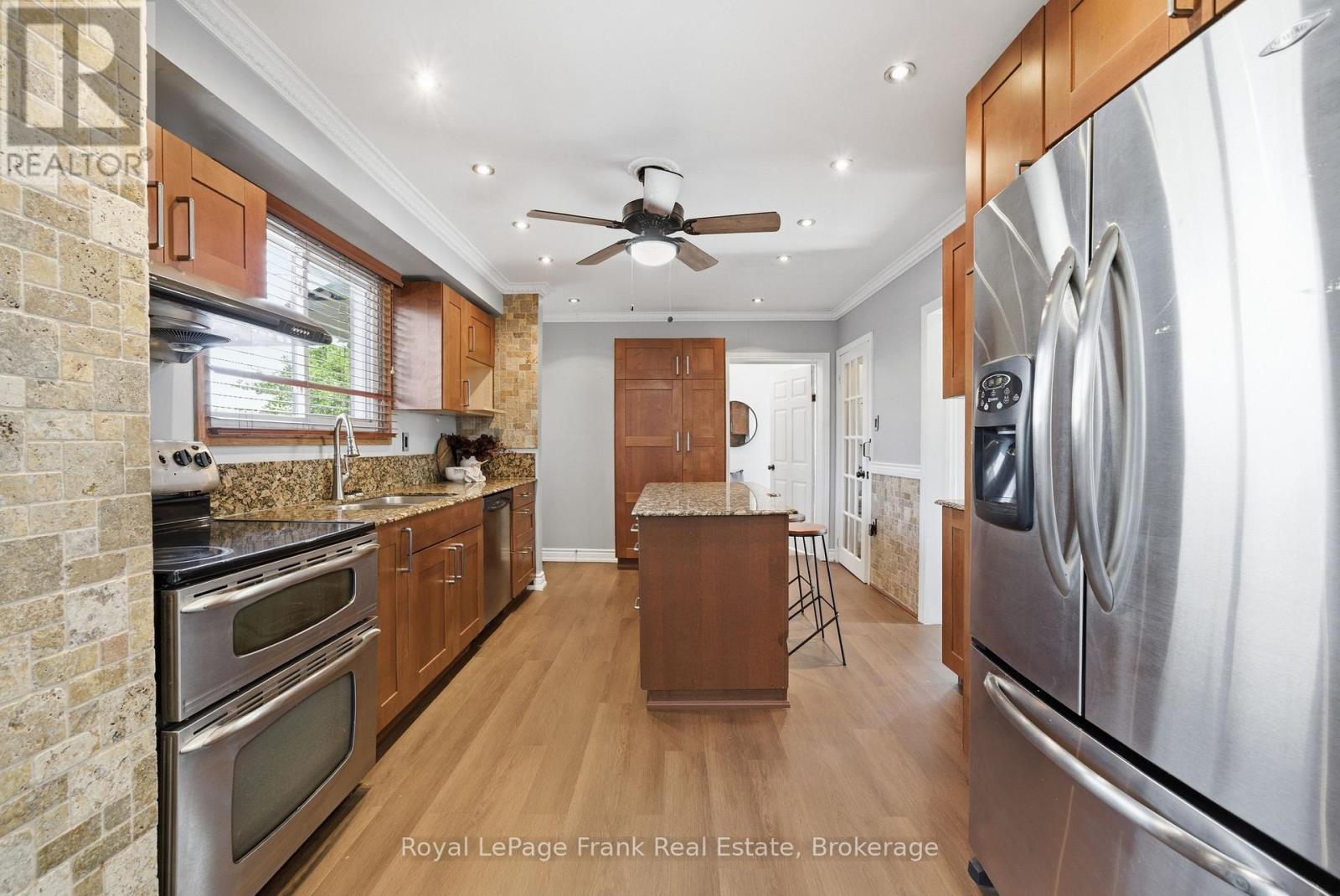 1014 VISTULA DRIVE - 9