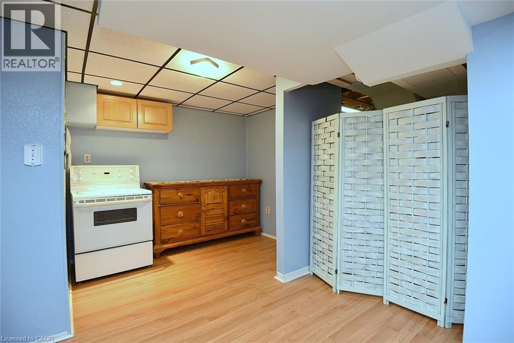 10 ALDERNEY Avenue - 32