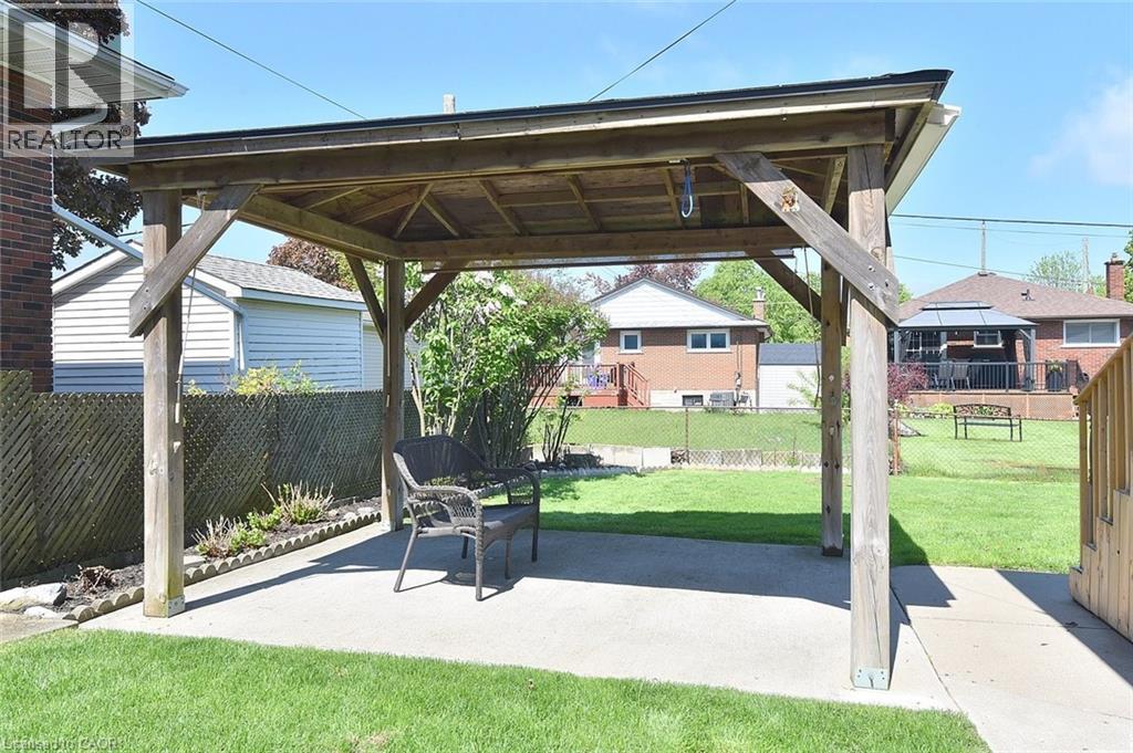 10 ALDERNEY Avenue - 38