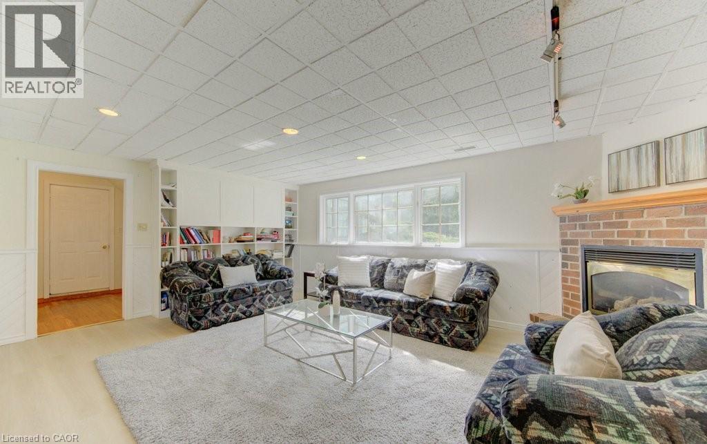 3429 NAFZIGER Road - 37