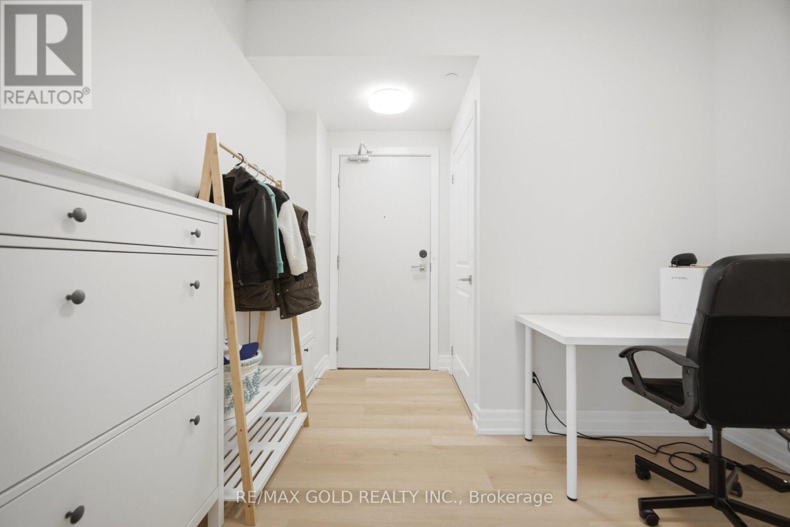 #1807 4011 BRICKSTONE MEWS - Image 2
