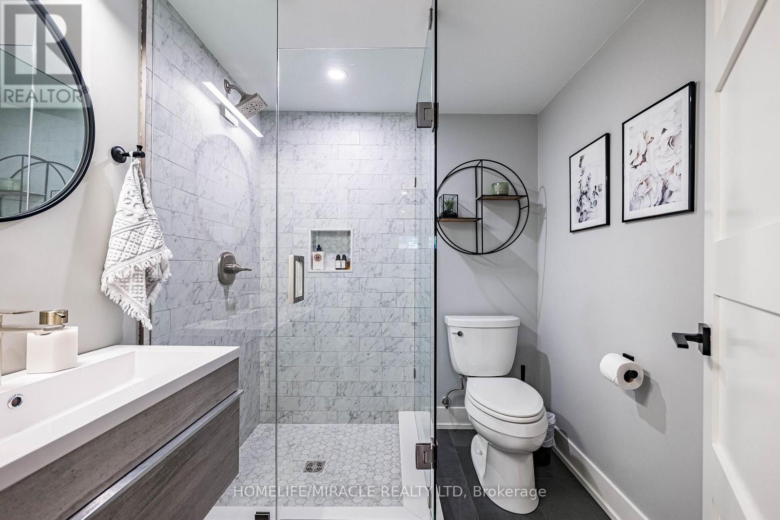 464 AMBLESIDE DRIVE - 30