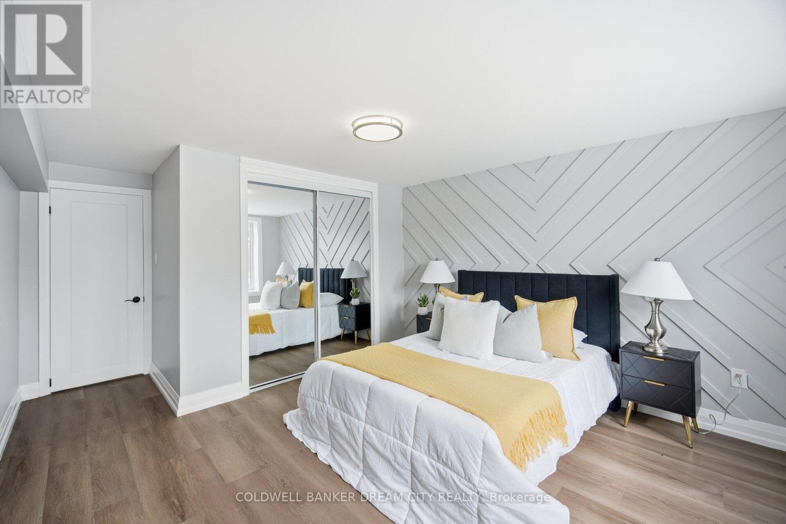 43 OLIVERS LANE - 35