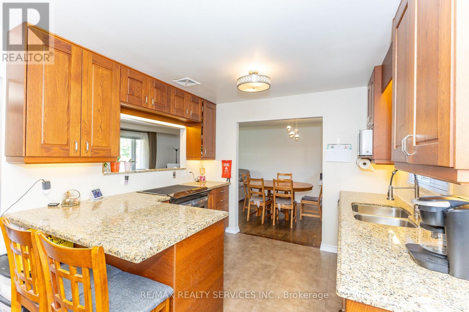 84 MARCHBANK CRESCENT - 18