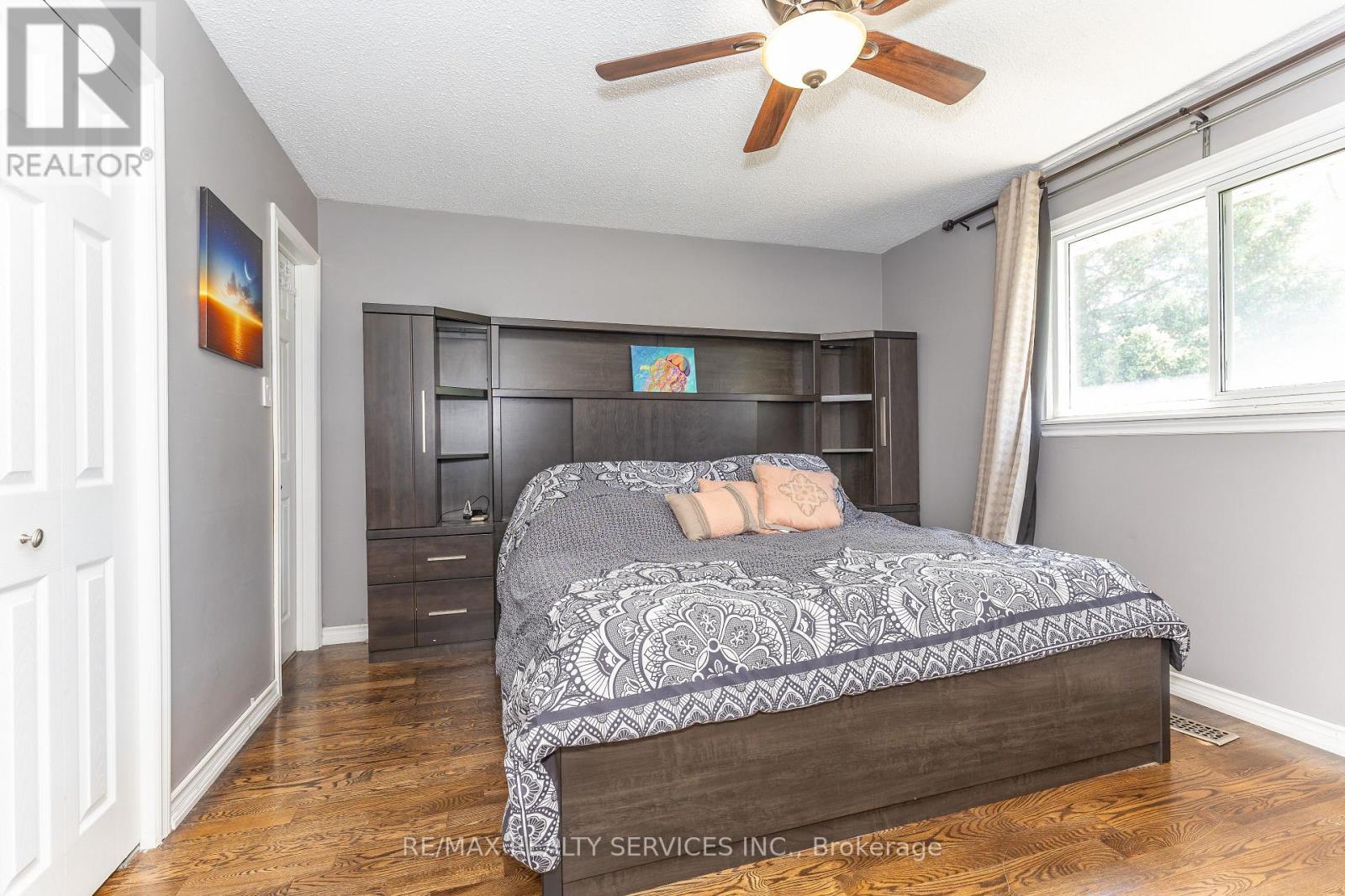 84 MARCHBANK CRESCENT - 24