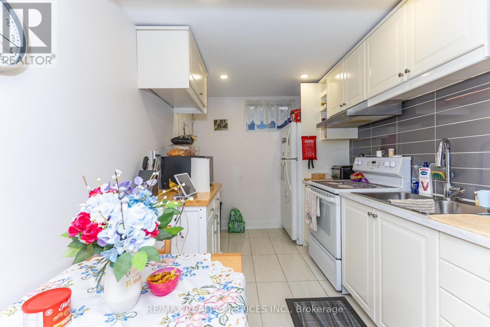 84 MARCHBANK CRESCENT - 42