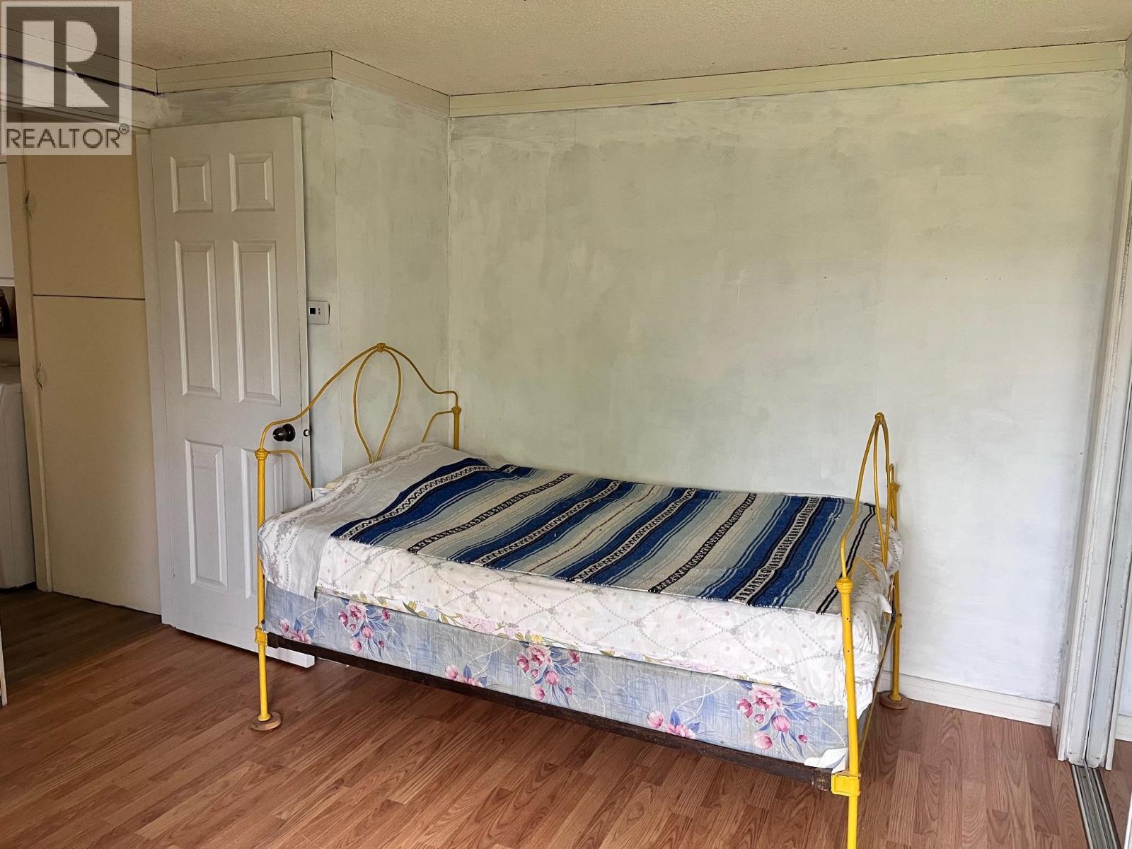 3260 BOESEM ROAD - 23