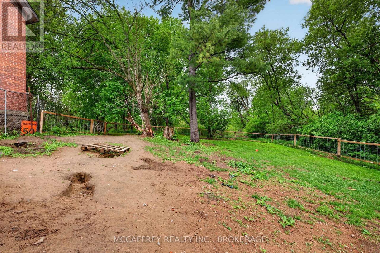 1817 GLEN SMAIL ROAD - 36