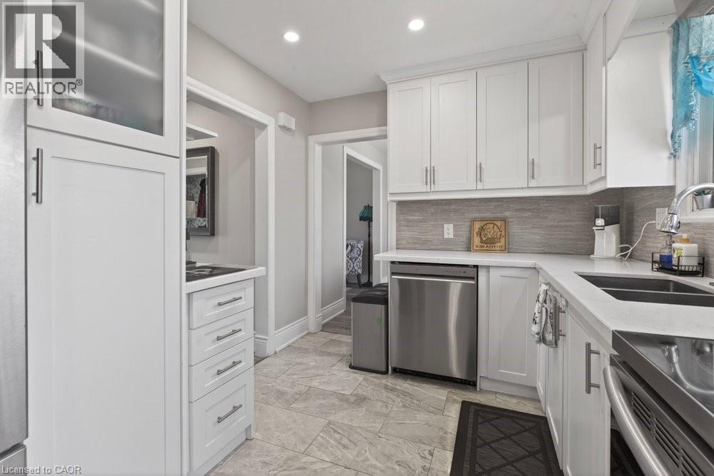 62 PALMER Road - 19