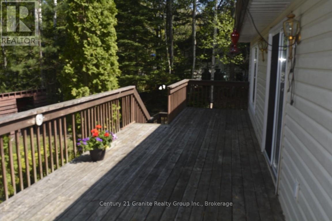 74 GOLDEN SHORES ROAD - 40