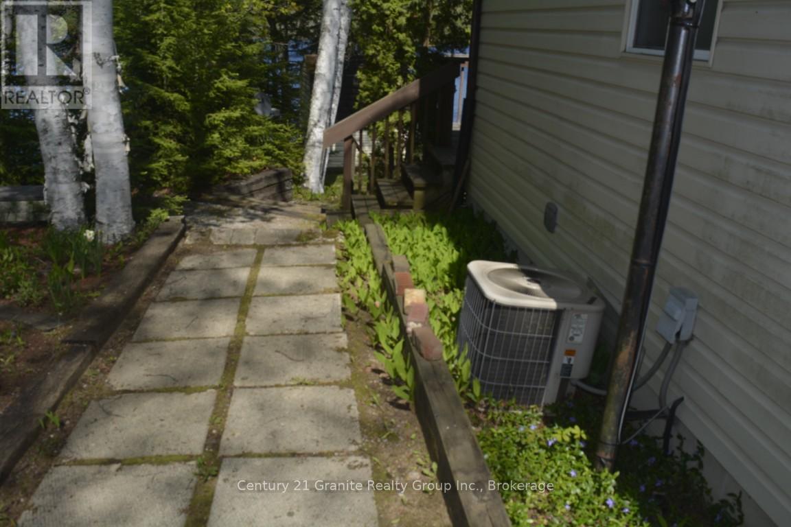 74 GOLDEN SHORES ROAD - 42