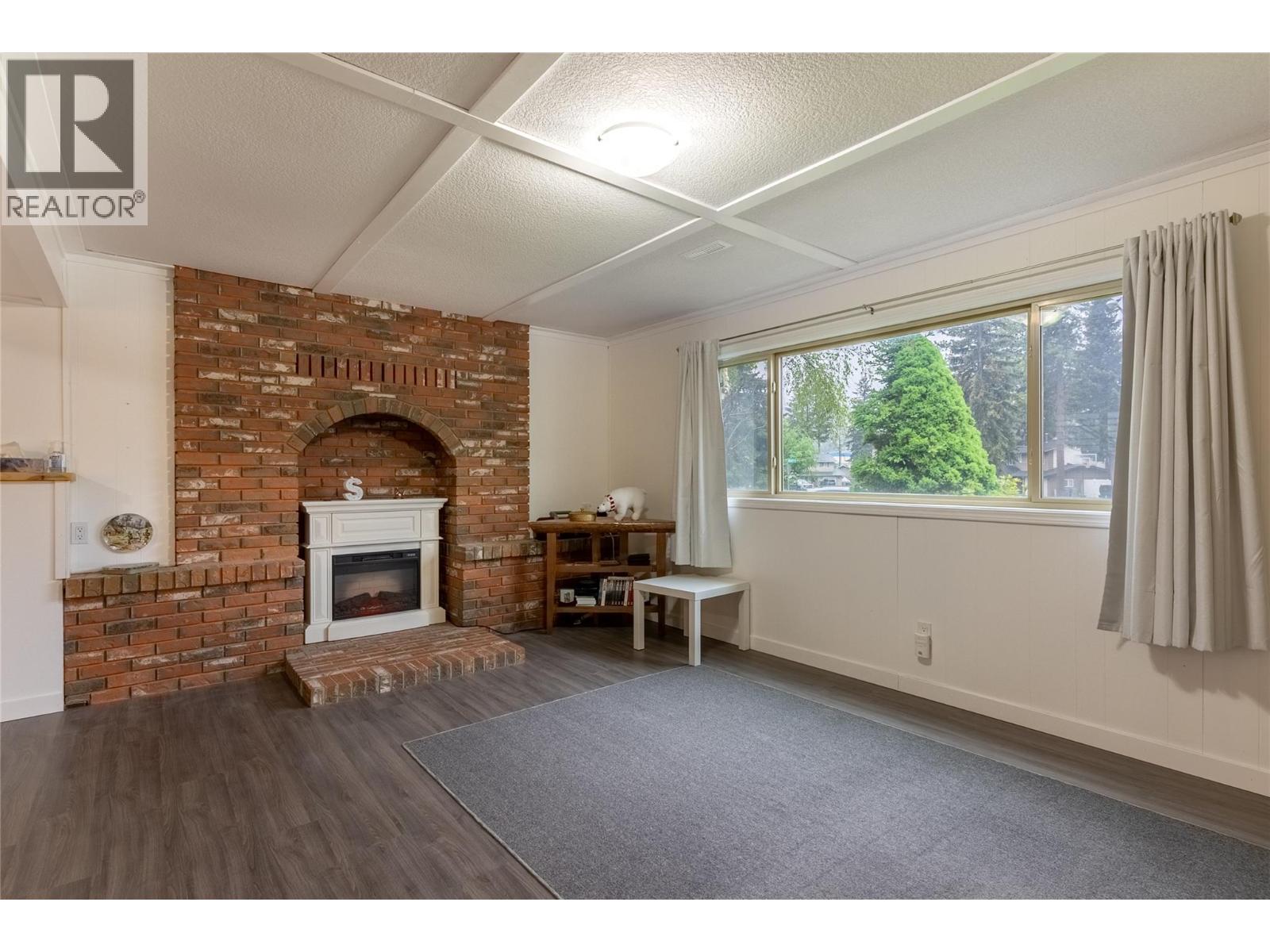 1776 HILLSIDE Drive - 22