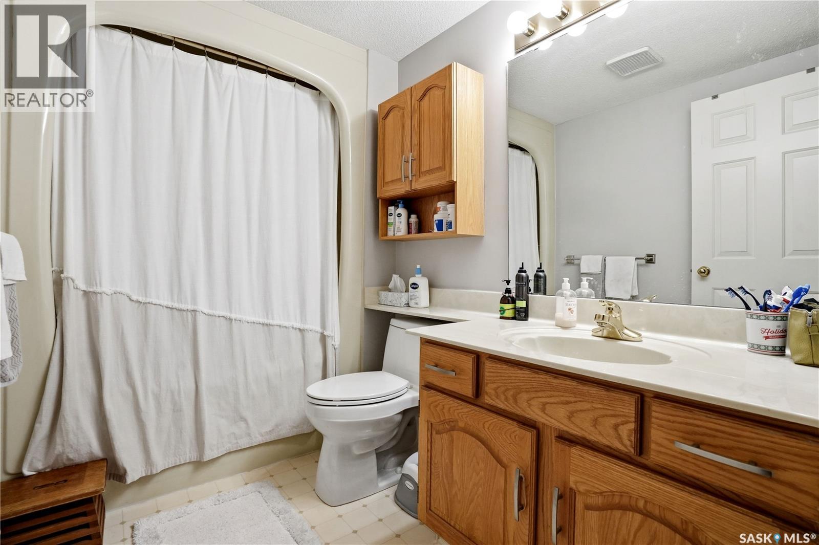 #206 2315 Cornwall STREET - 20
