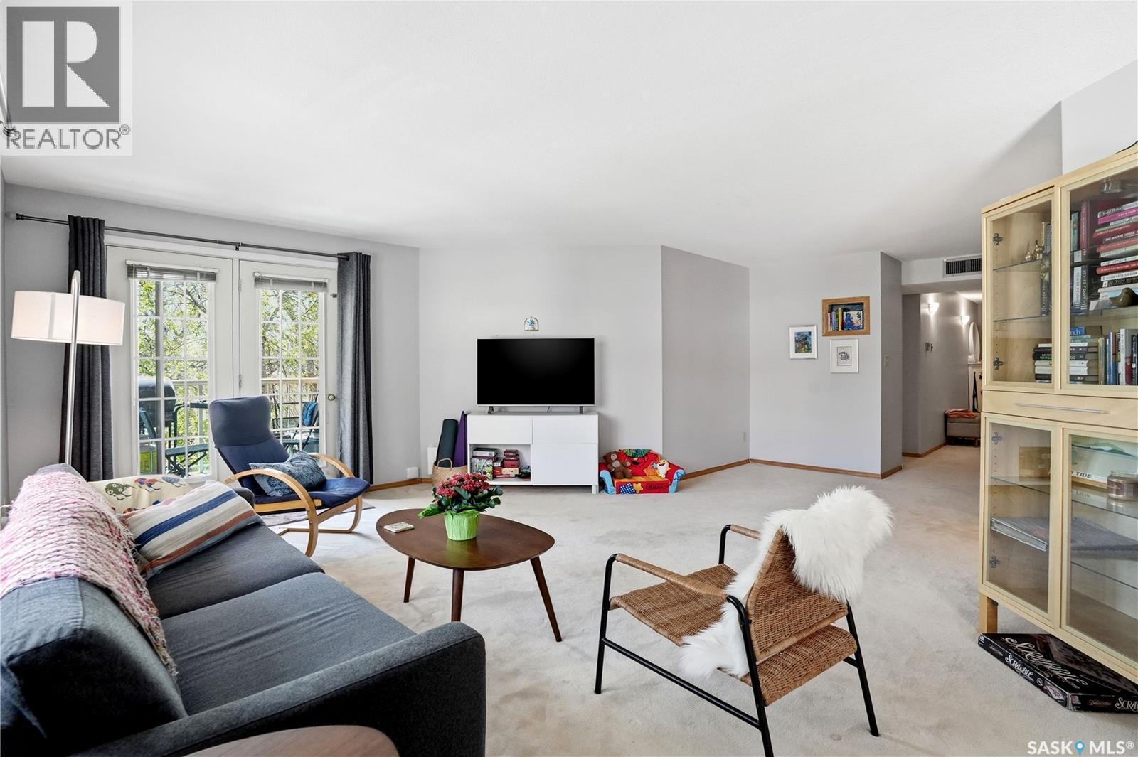 #206 2315 Cornwall STREET - 8