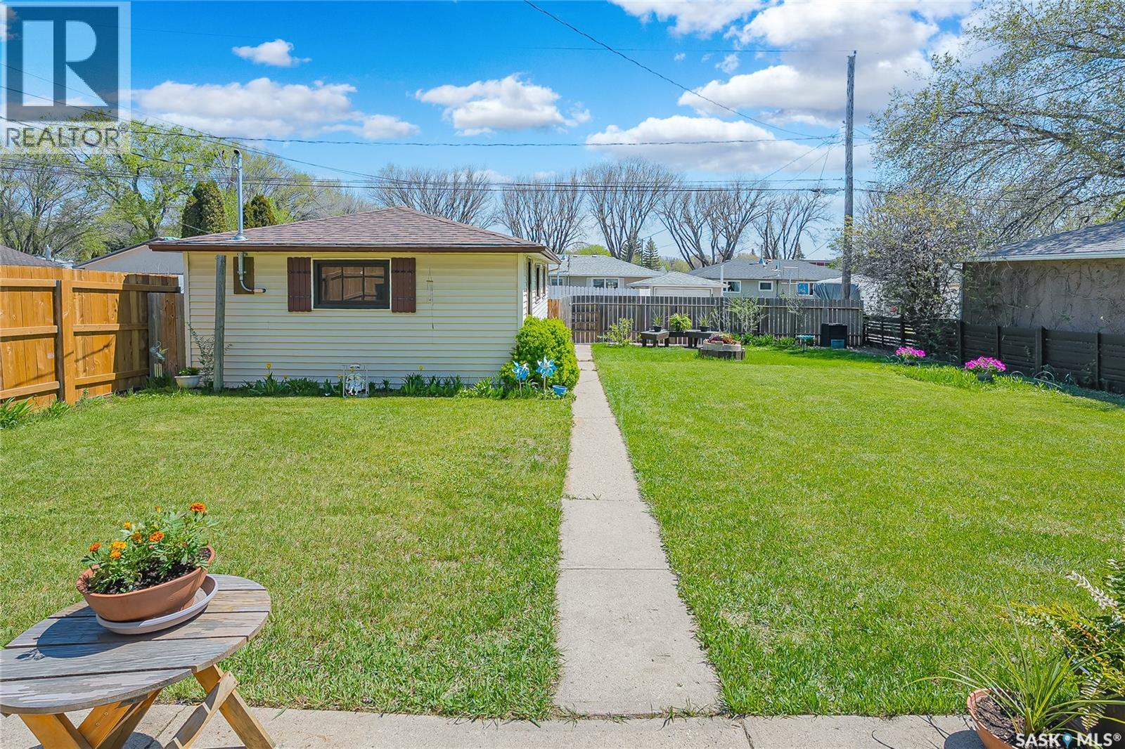 234 WINNIPEG AVENUE N - 20