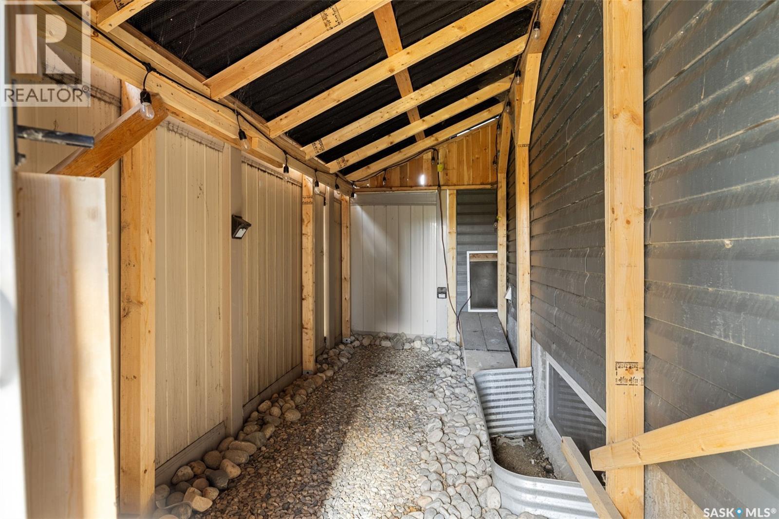 5018 Padwick ROAD - 40