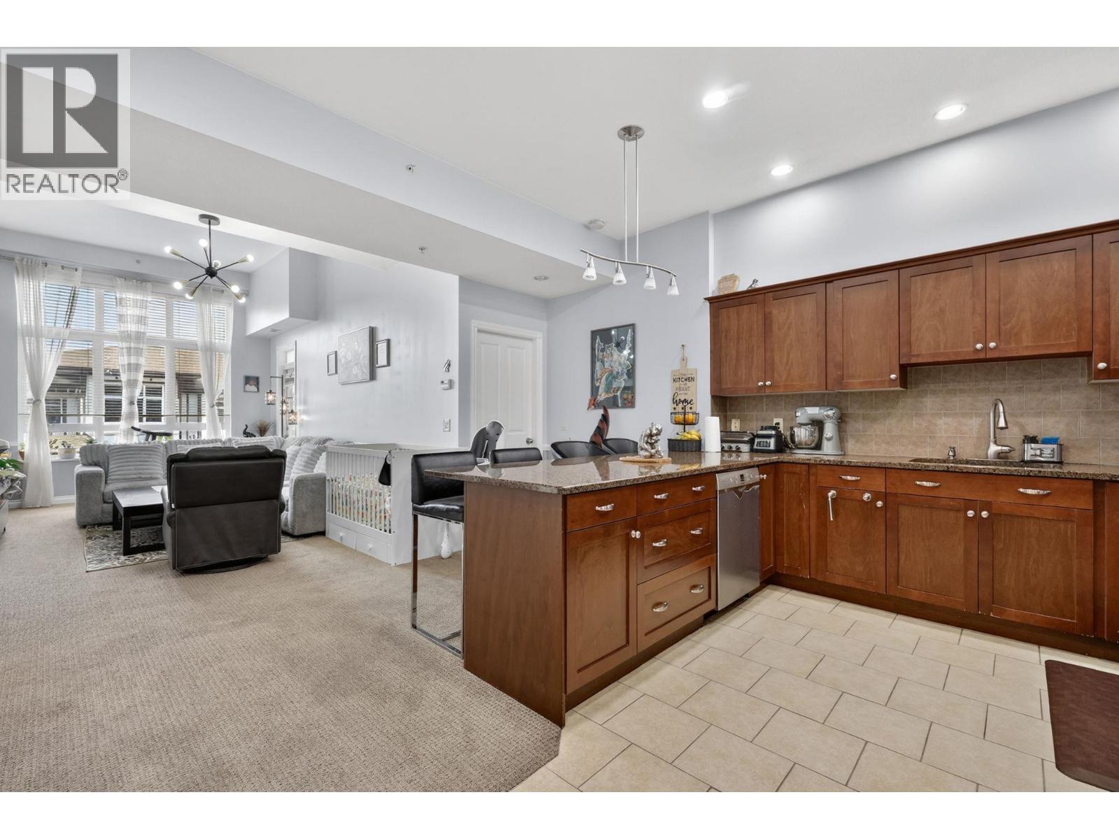 #1407 3833 Brown Road - 5