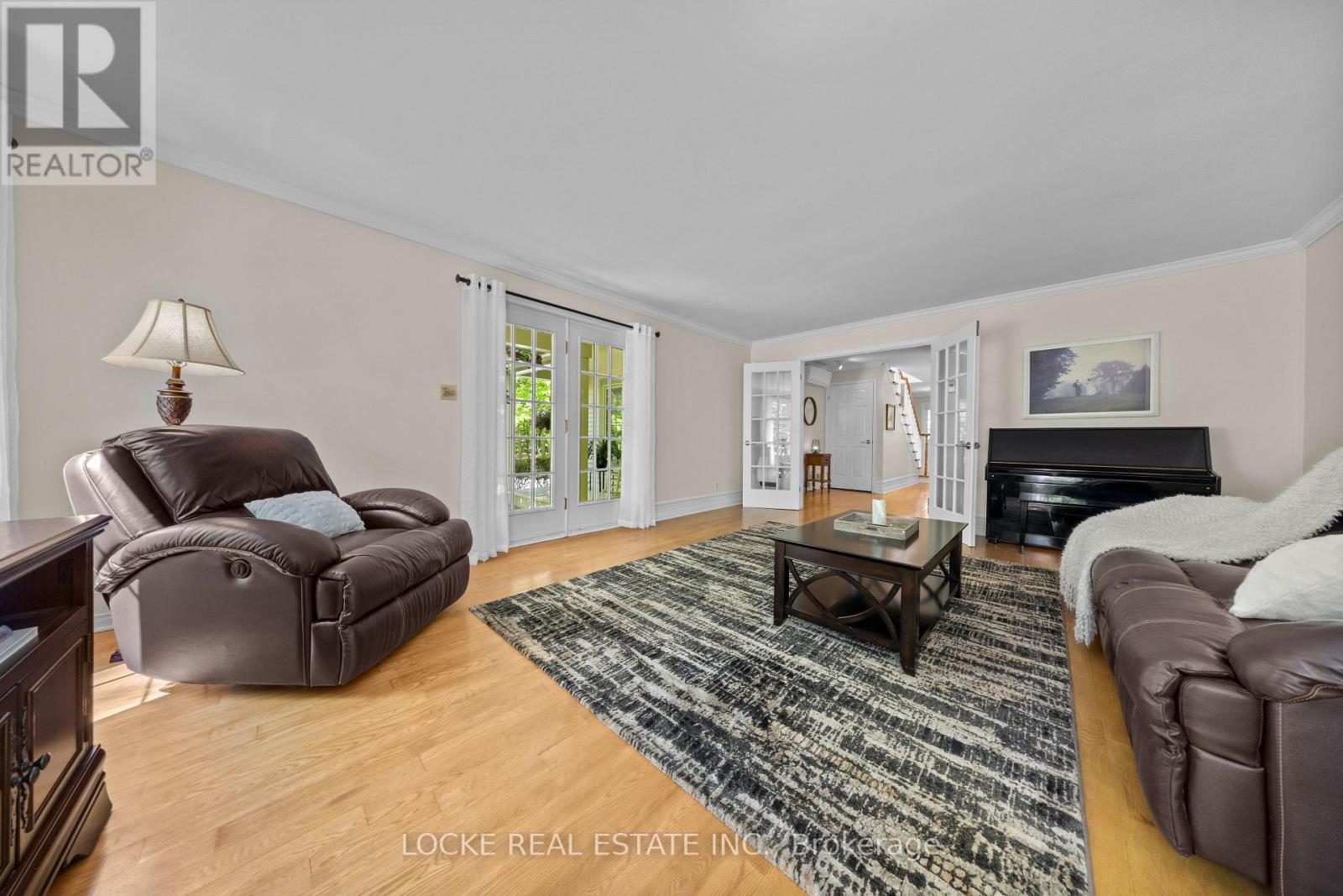 2207 PLEASANTVIEW COURT - 15