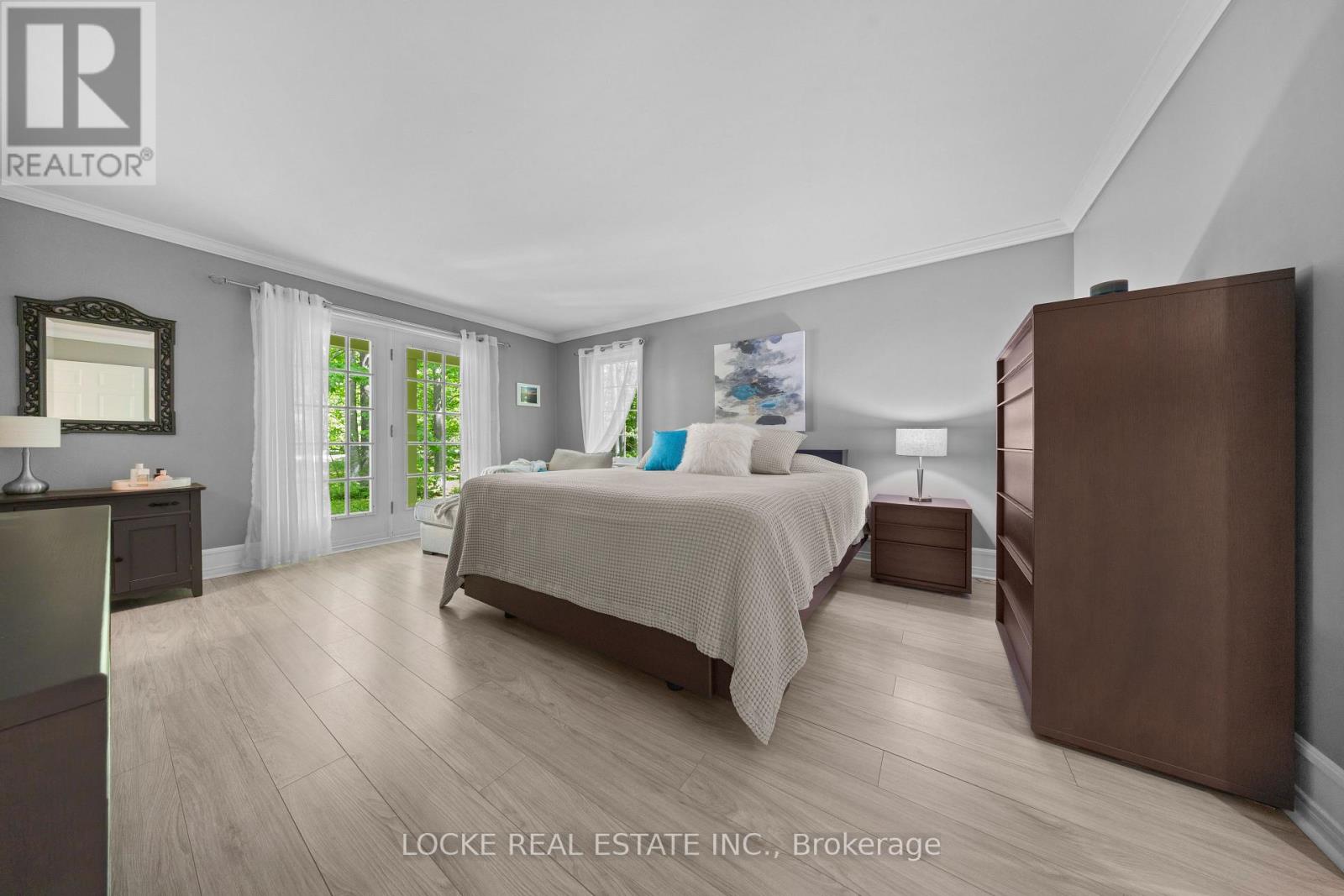 2207 PLEASANTVIEW COURT - 17