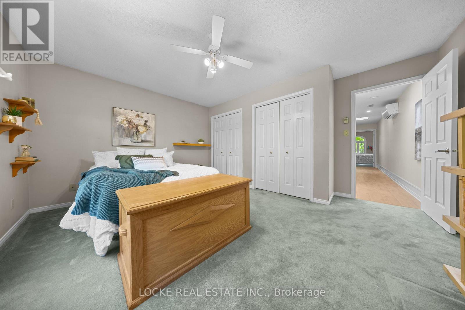 2207 PLEASANTVIEW COURT - 29