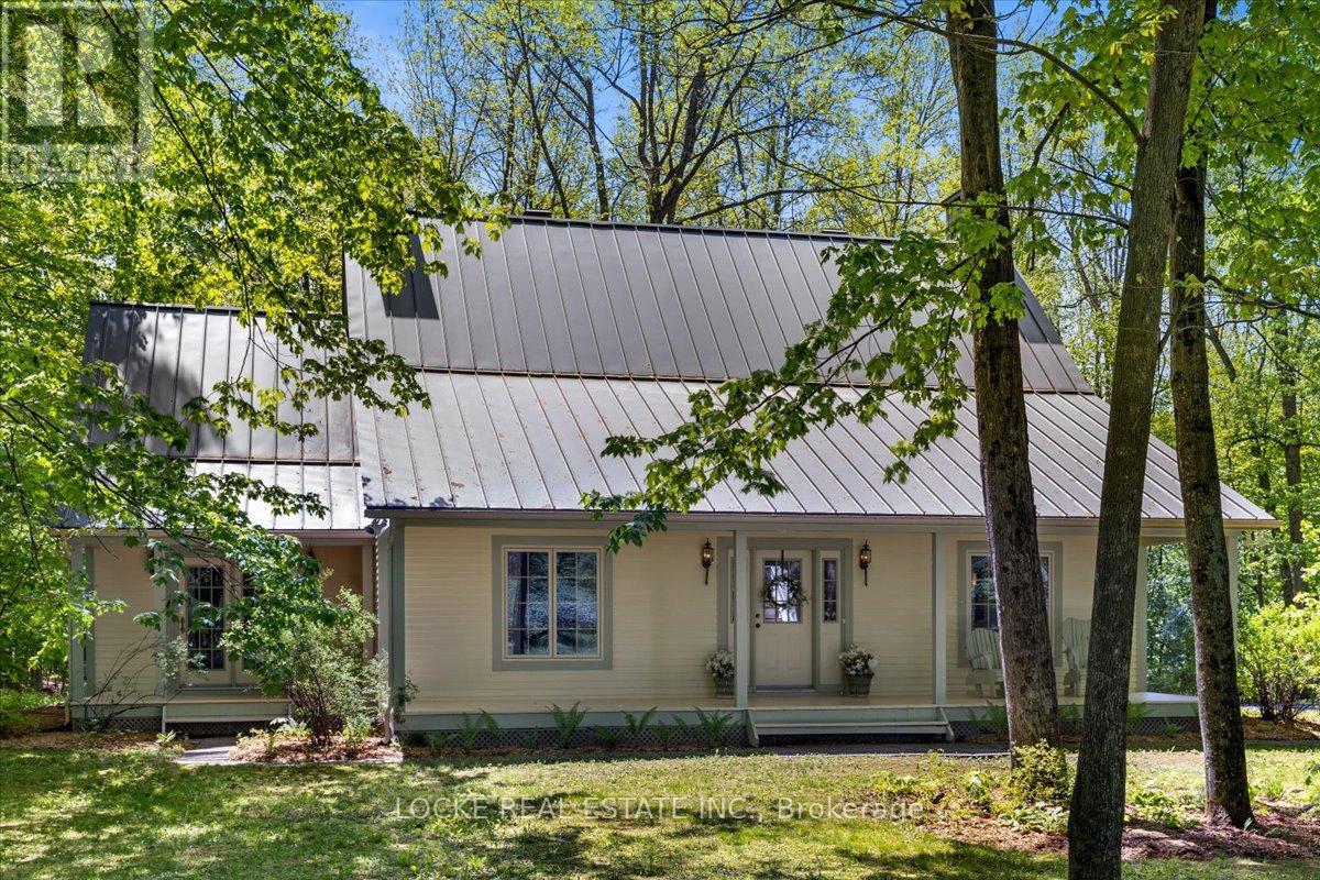 2207 PLEASANTVIEW COURT - 46