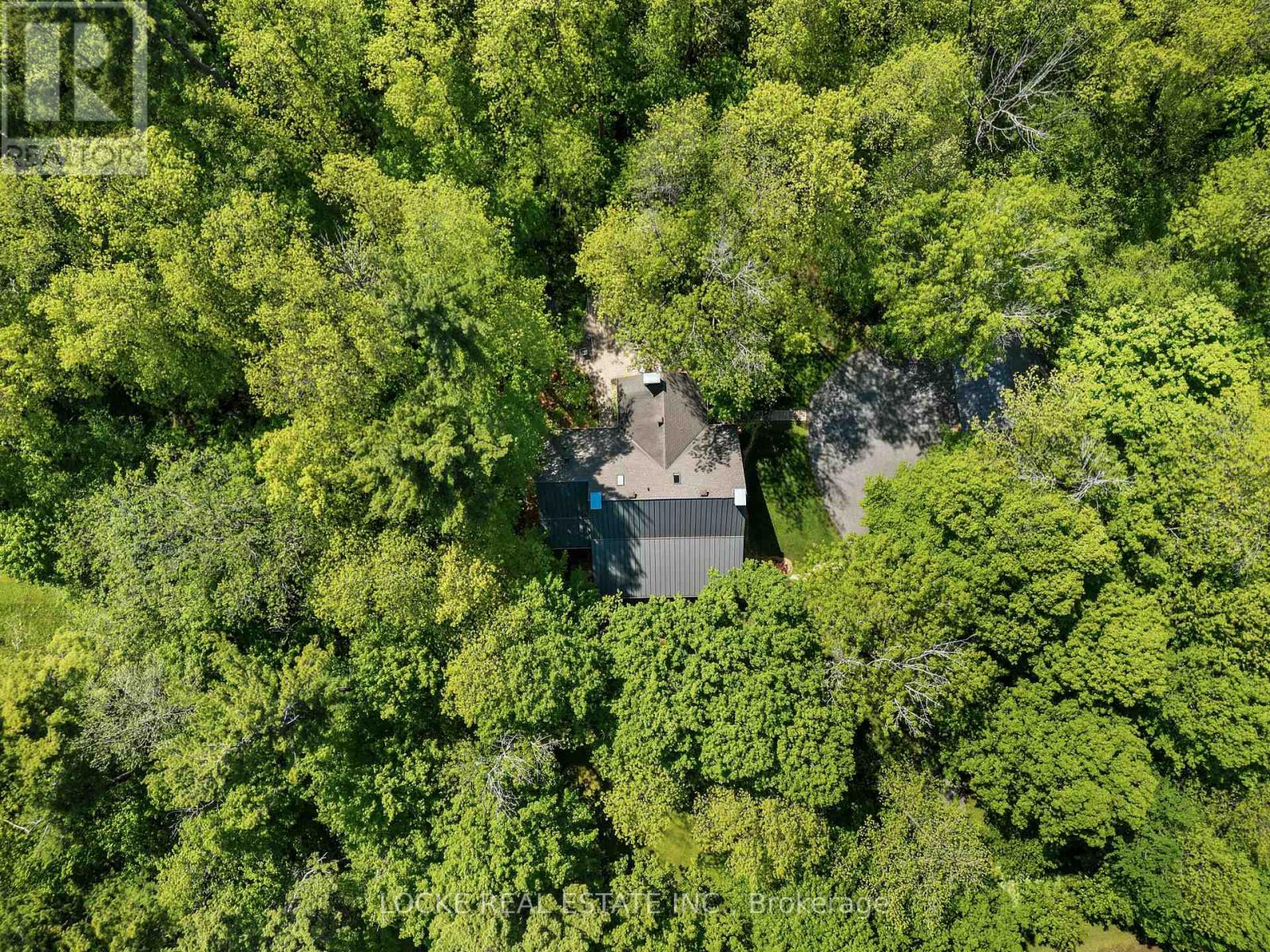 2207 PLEASANTVIEW COURT - 47