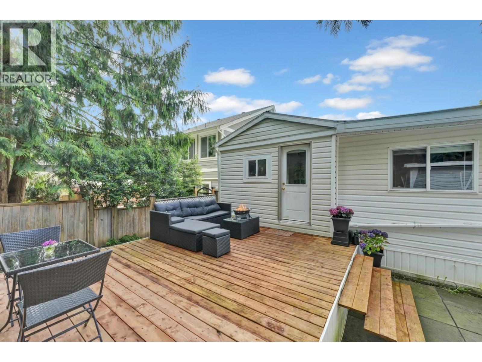 50 3295 SUNNYSIDE Road - main photo
