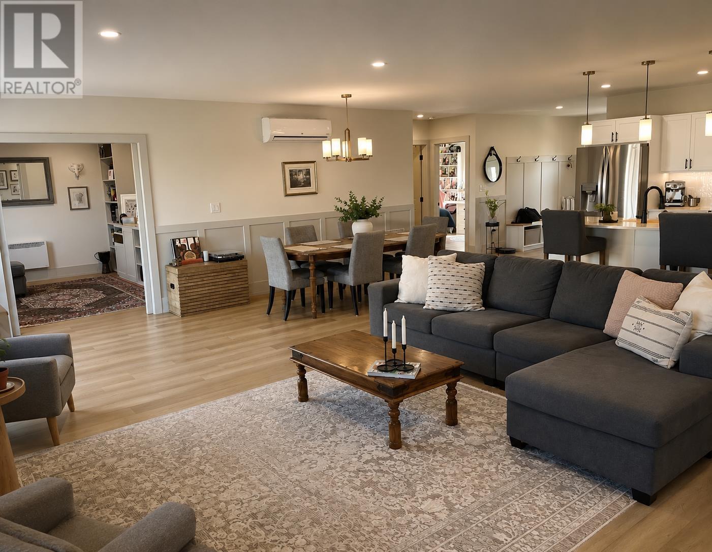 109 WATERS EDGE Lane - 12